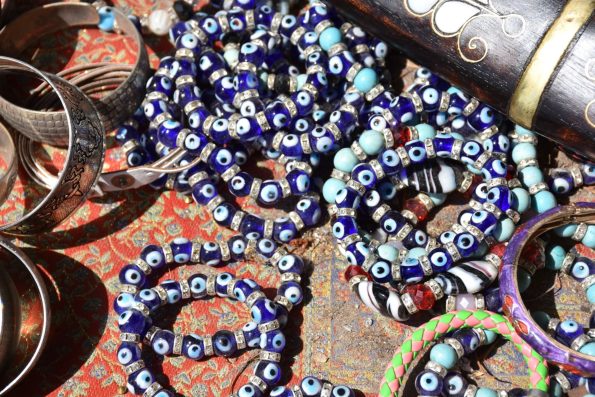 Affordable souvenirs in Dubai – colourful bracelets